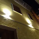 Carruggetto Nocleg ze śniadaniem